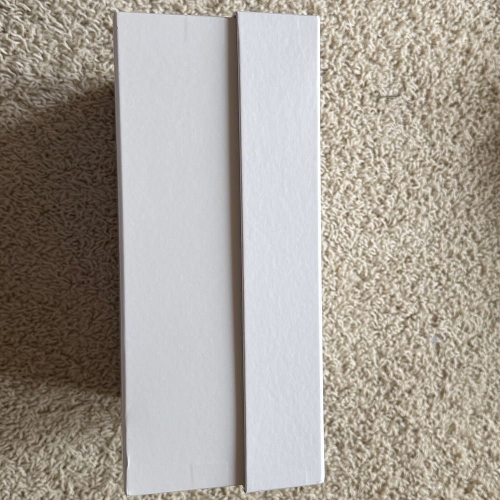 White Box - Picture 3 of 6